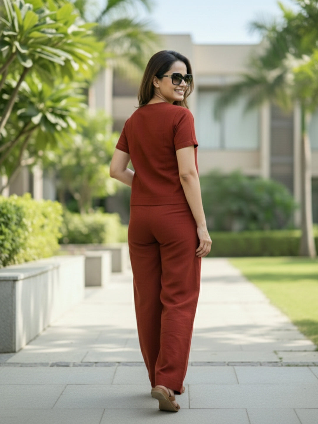 TrendiVastra Women Short Sleeve Co-Ord Set Casual Wear in Maroon co-ord set, modern design, short sleeve, side view
