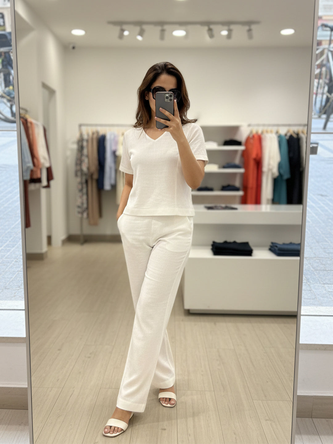 TrendiVastra Women Short Sleeve Co-Ord Set Casual Wear in White co-ord set, modern design, short sleeve, fabric detail view